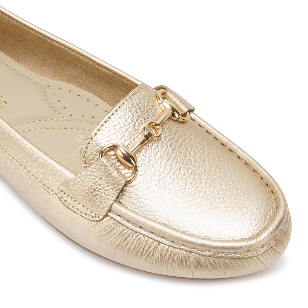 Zapato Mocasín Casual Dorado