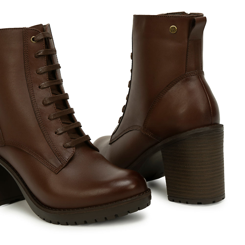 Botin Derby Casual Canela