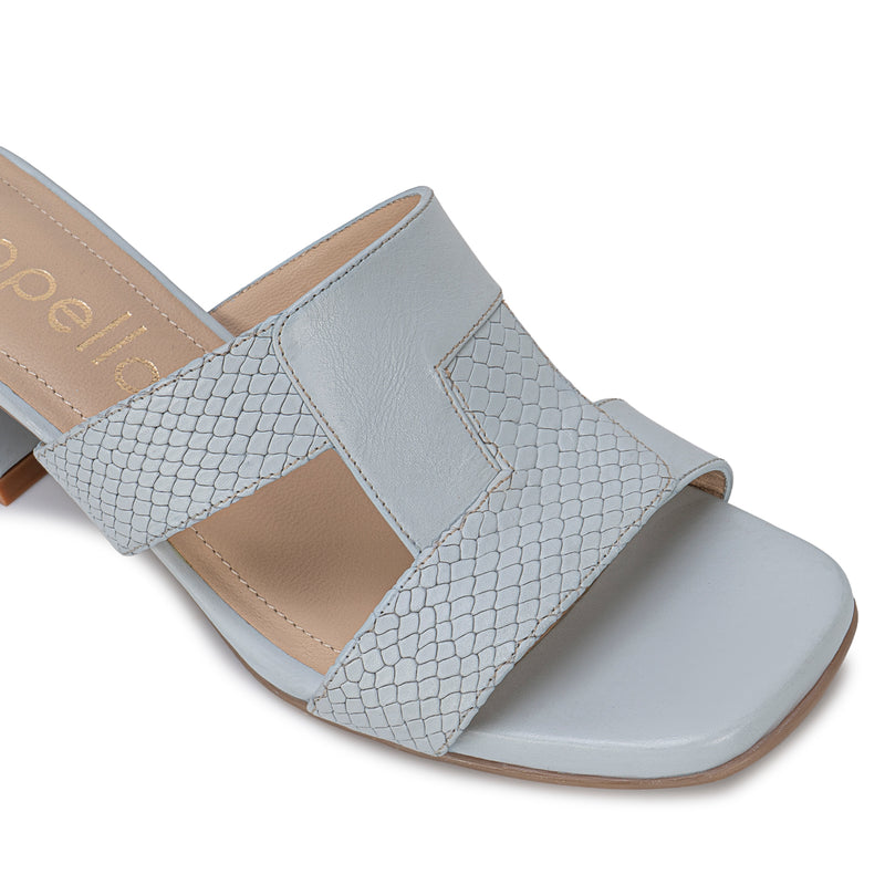 Sandalia Slide Casual Celeste