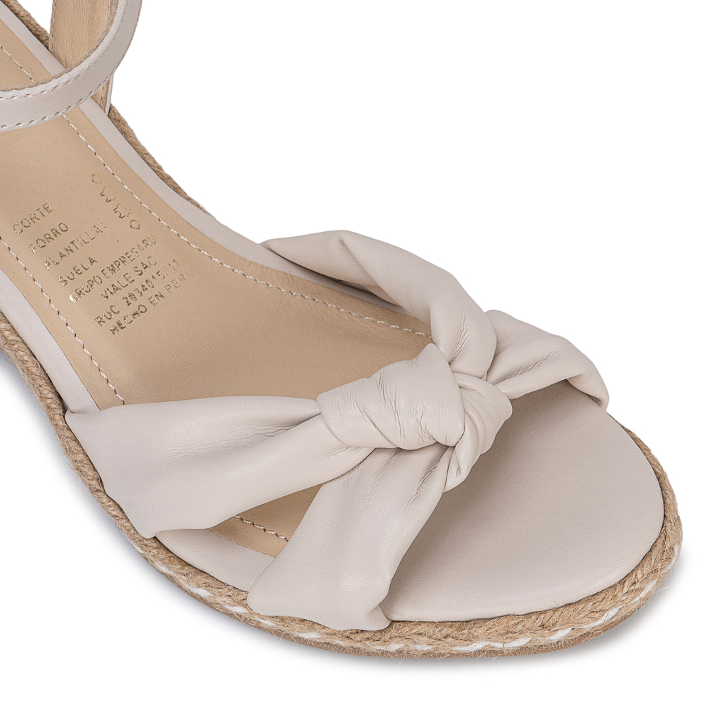 Sandalia D'Orsay Casual Hueso
